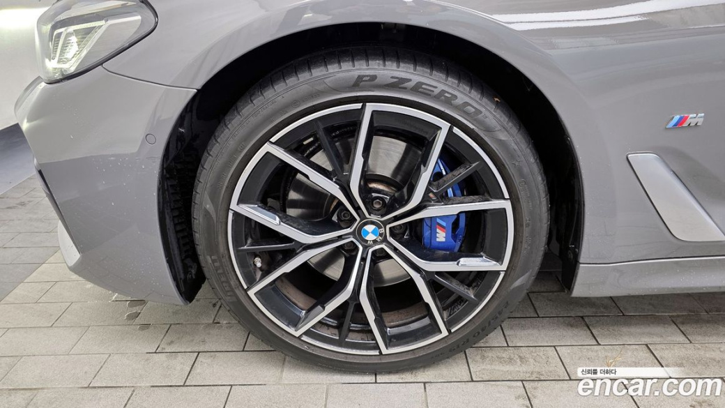 BMW 5-Series 530i M Sport Package, 2022