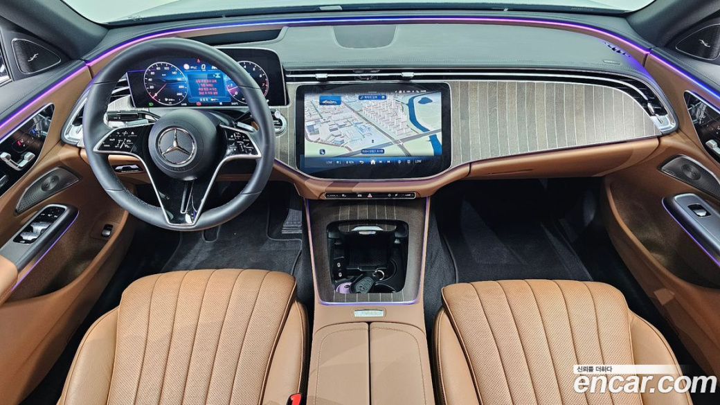 Mercedes-Benz E-Class E300 4MATIC Exclusive, 2024