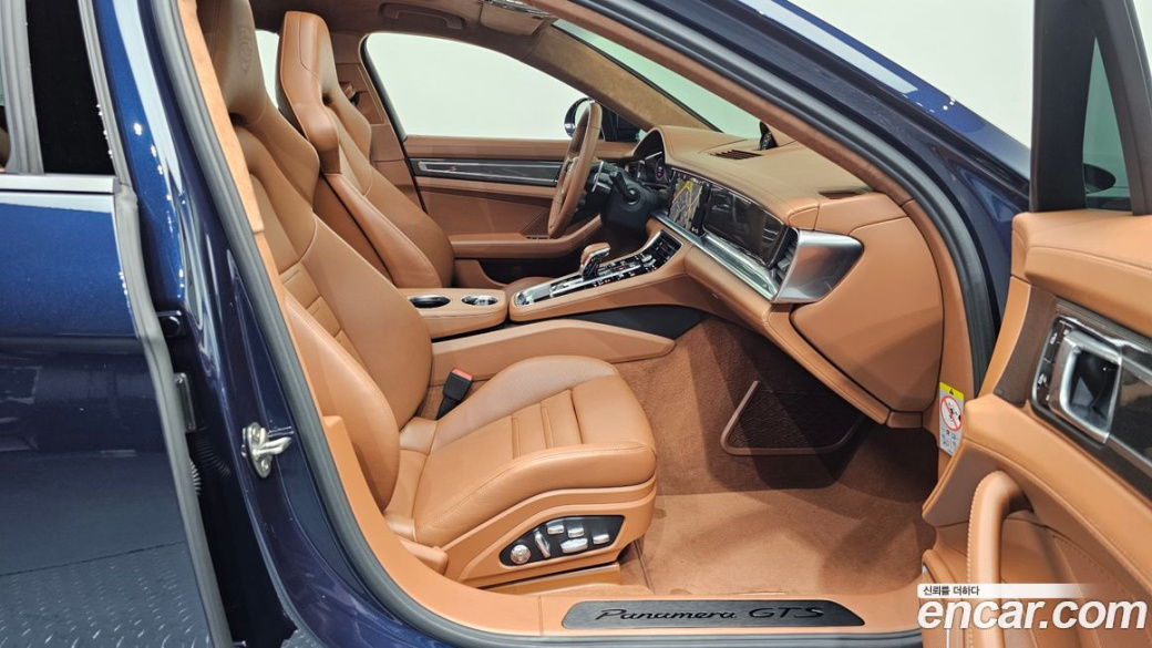 Porsche Panamera 4.0 GTS, 2021
