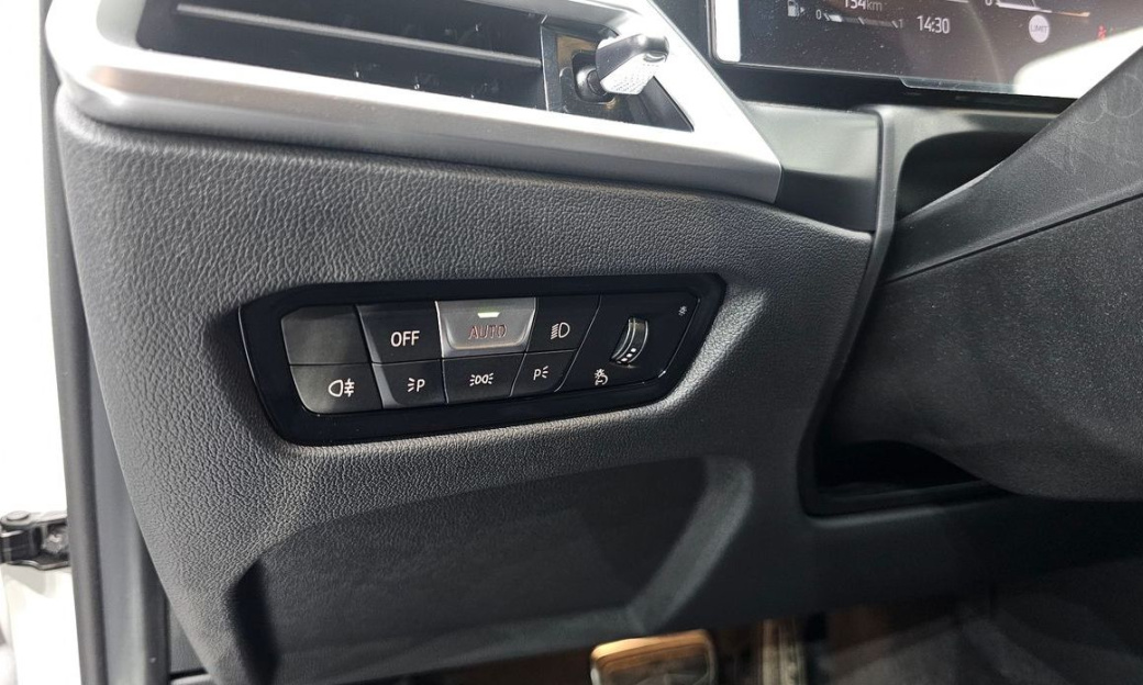 BMW 3-Series 320i M Sport, 2026