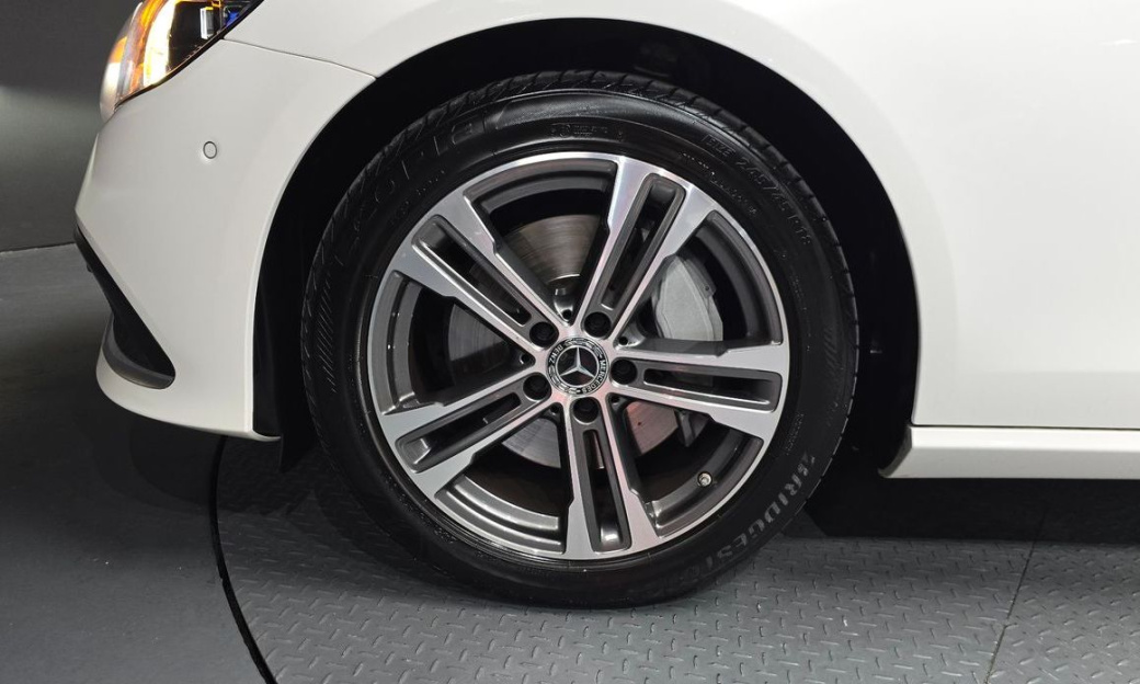 Mercedes-Benz E-Class E350 4MATIC Avantgarde, 2022