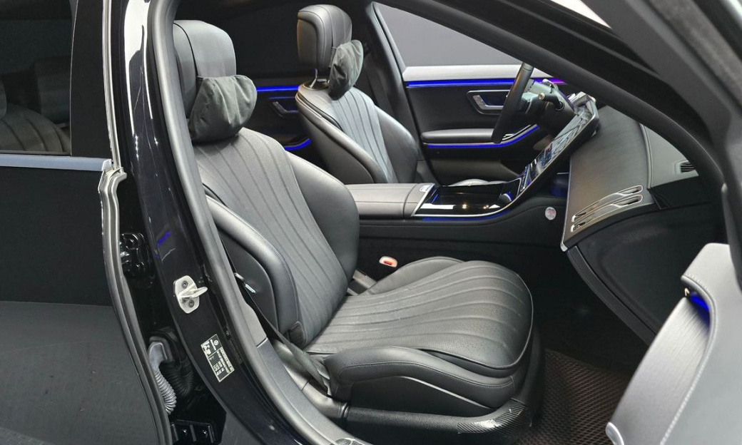 Mercedes-Benz S-Class S350 d 4MATIC, 2025