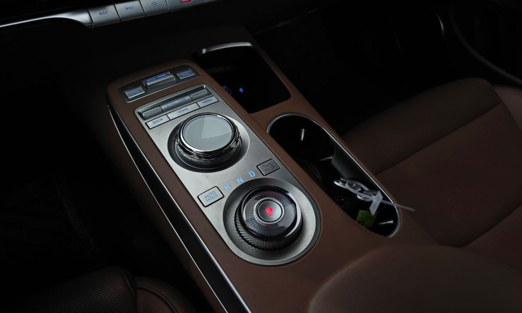 Genesis GV70 2.5T Gasoline 2WD, 2024