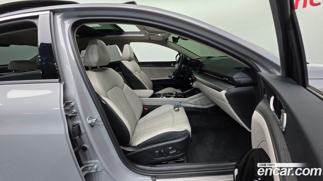 Kia K5 2.0, 2024