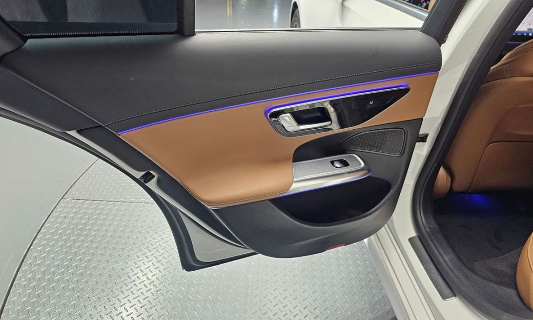Mercedes-Benz E-Class E200 Avantgarde, 2025