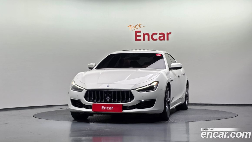 Maserati Ghibli 2.0 GT, 2022