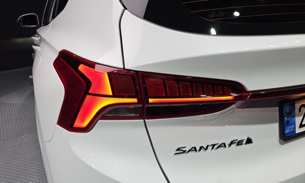 Hyundai Santafe Gasoline 2.5T 4WD, 2022