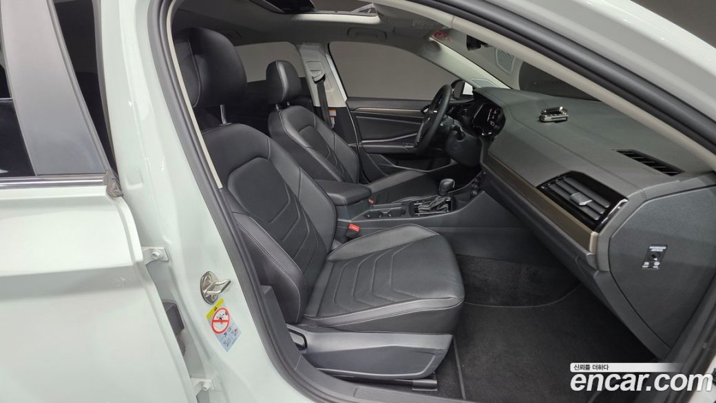 Volkswagen Jetta 1.4 TSI Prestige, 2021