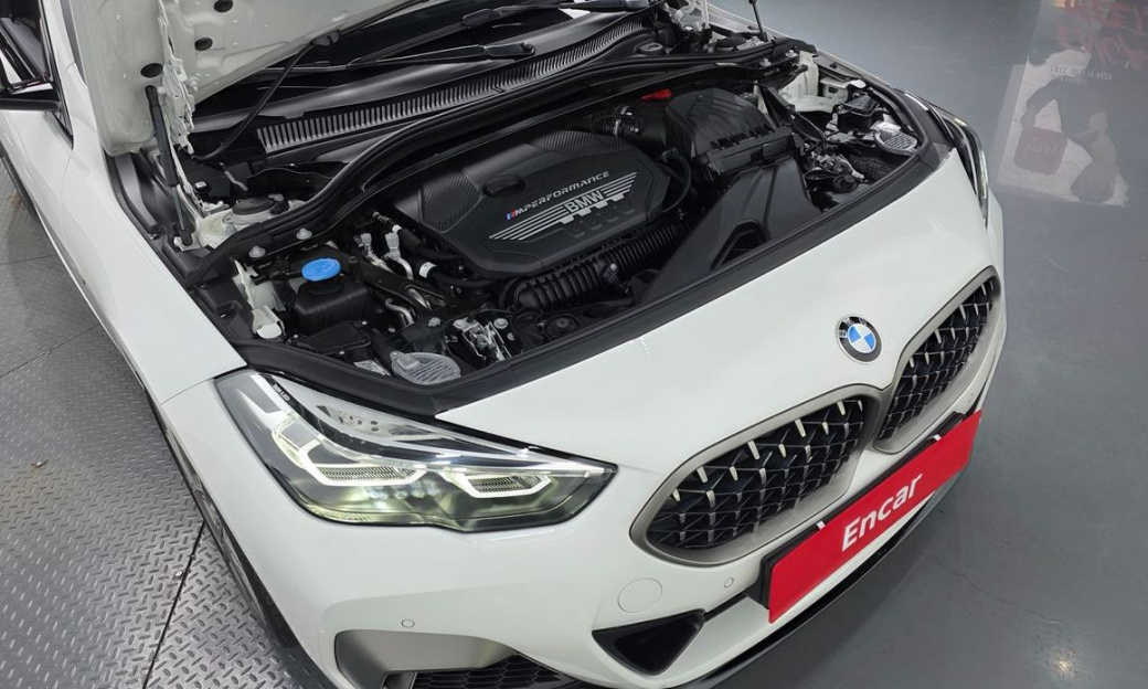 BMW 2-Series M235i xDrive, 2024