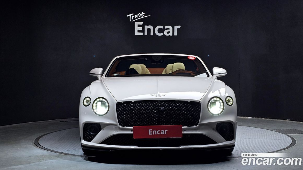 Bentley Continental 6.0 GTC, 2022