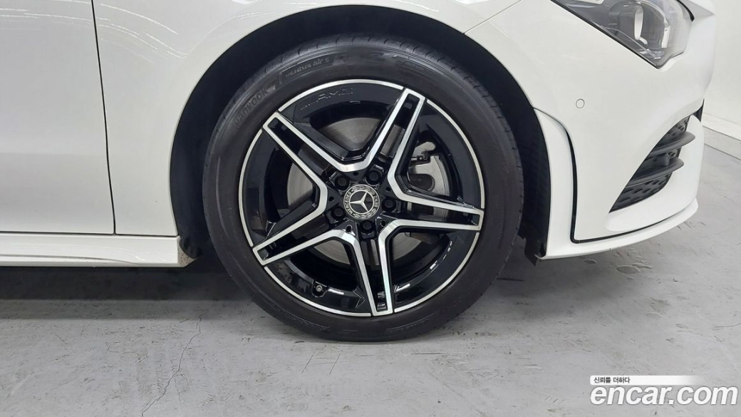 Mercedes-Benz CLA-Class CLA250 4MATIC, 2023