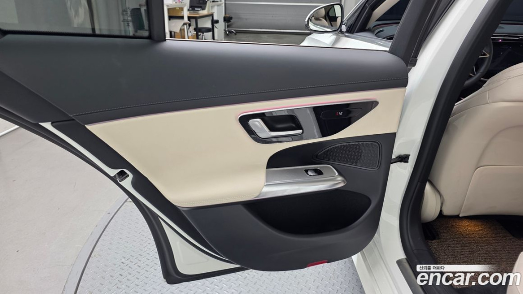 Mercedes-Benz E-Class E200 Avantgarde, 2026