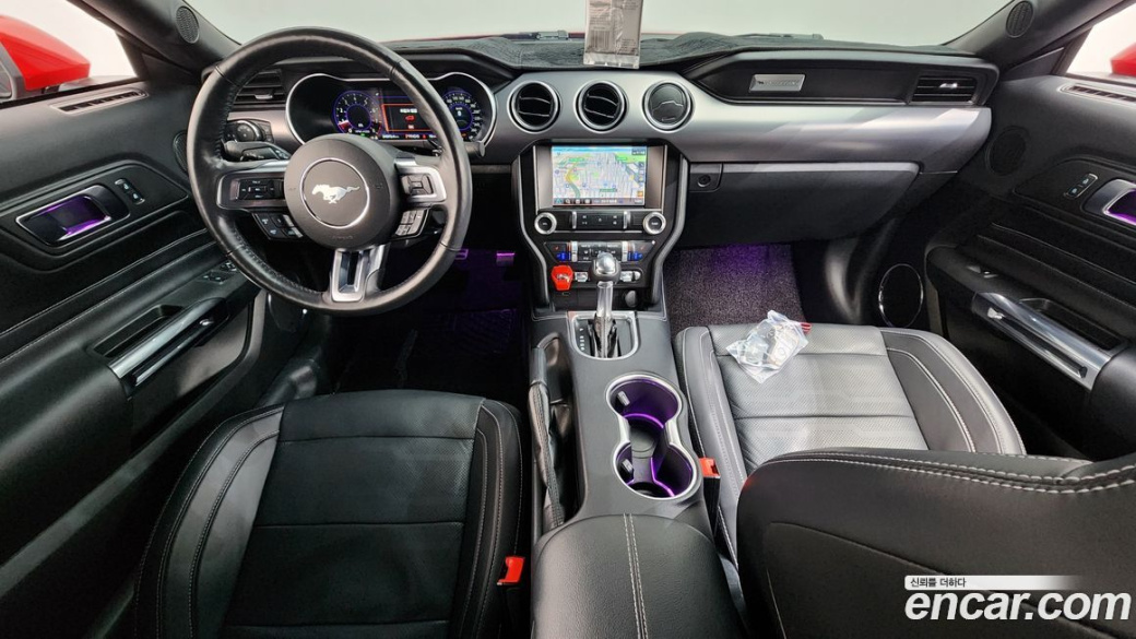 Ford Mustang Coupe, 2022