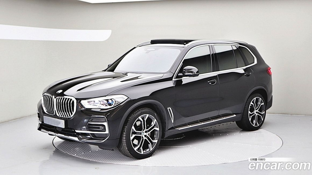 BMW X5 xDrive 40i xLine, 2022