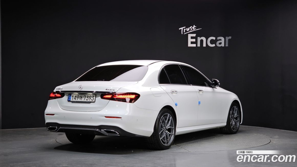 Mercedes-Benz E-Class E220d 4MATIC AMG Line, 2022