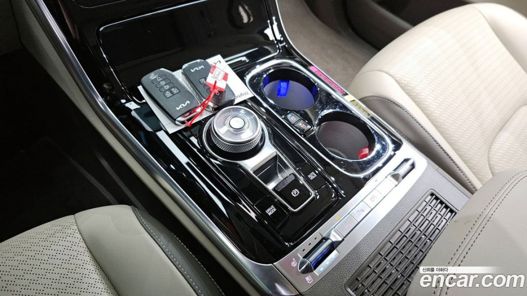 Kia Carnival 7-Seater Hi-Limousine, 2023