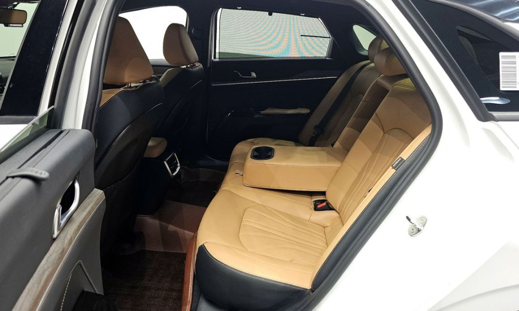 Kia K5 2.0, 2023