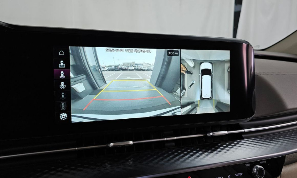 Kia Carnival 9-Seater Hi-Limousine, 2022
