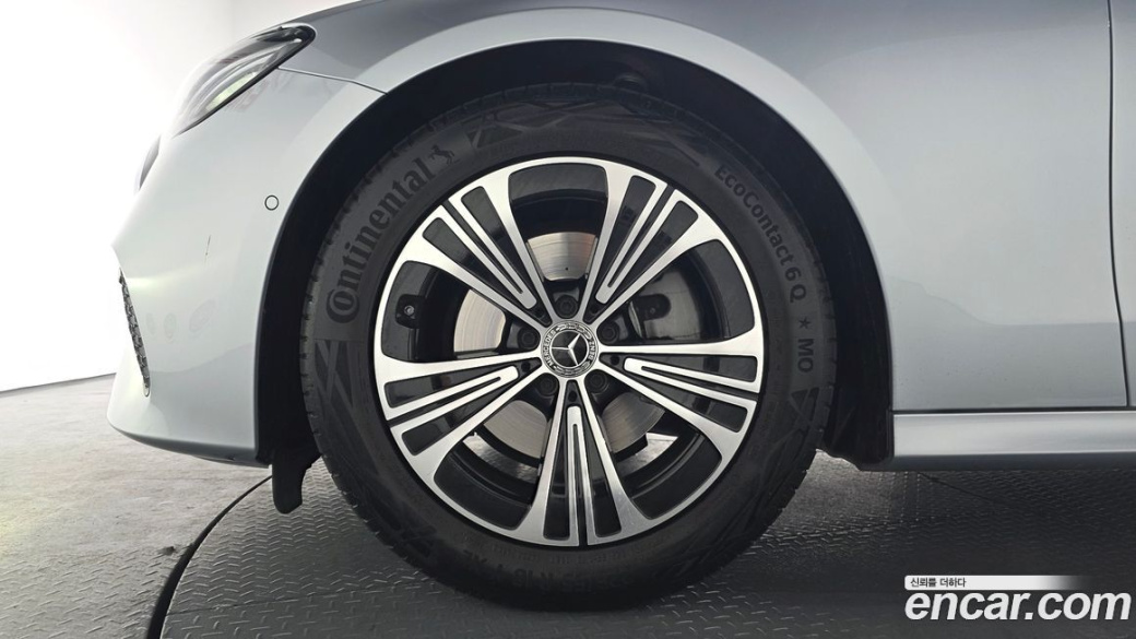 Mercedes-Benz E-Class E200 Avantgarde, 2025