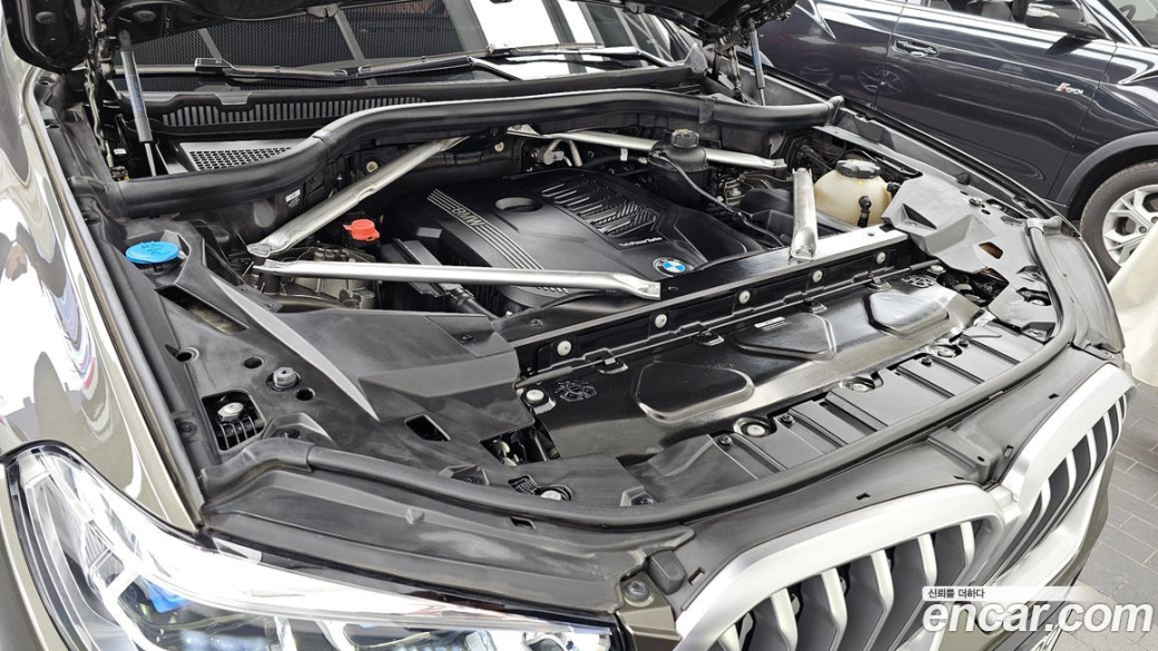 BMW X6 xDrive40i M Sport, 2022