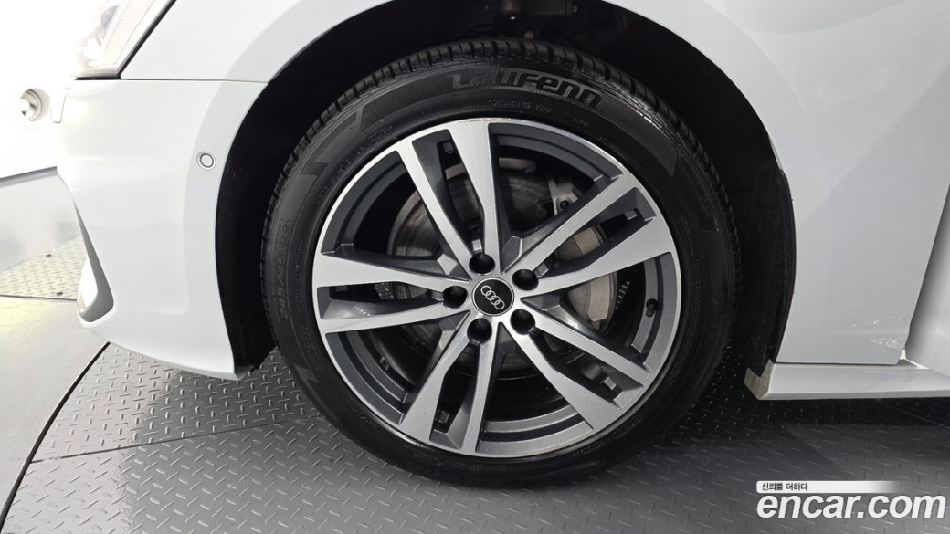 Audi A6 45 TFSI Quattro Premium, 2022