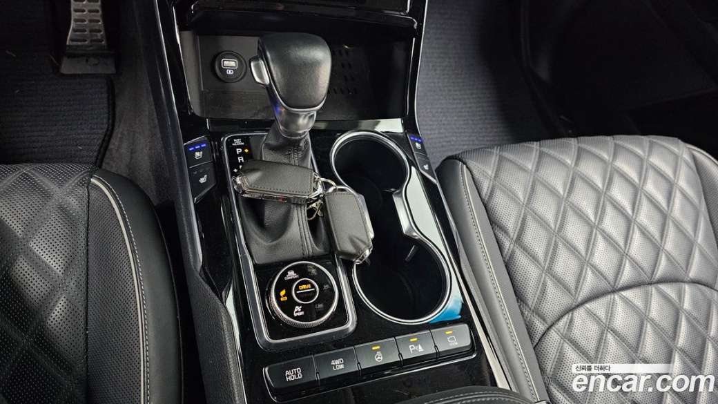 Kia Mohave Diesel 3.0 4WD 7-Seater, 2021