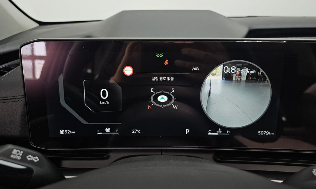 Kia Carnival 7-Seater Gravity, 2025