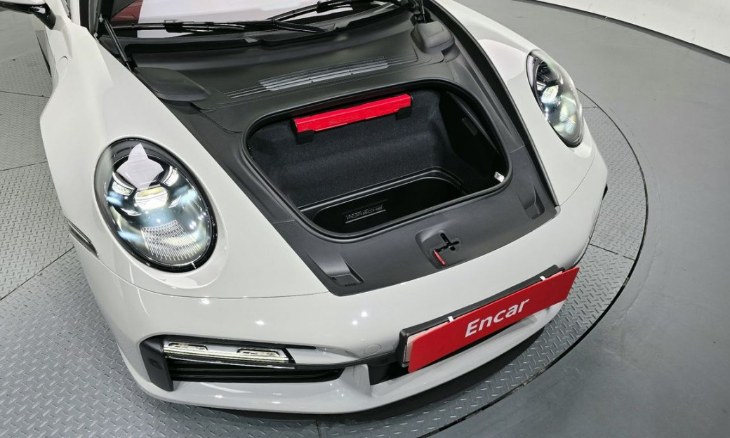 Porsche 911 Turbo S, 2022