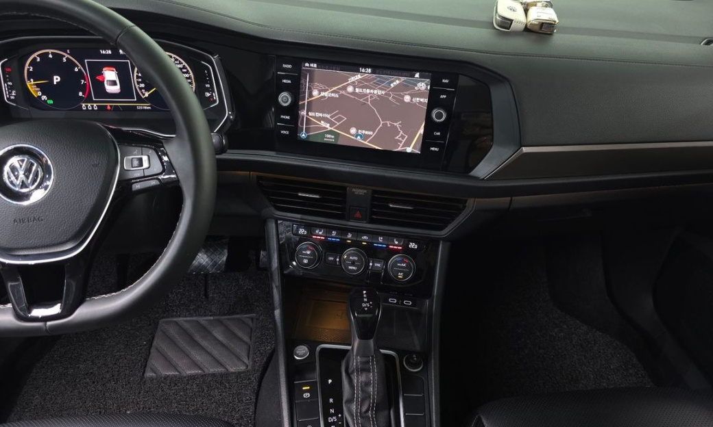 Volkswagen Jetta 1.4 TSI Prestige, 2021