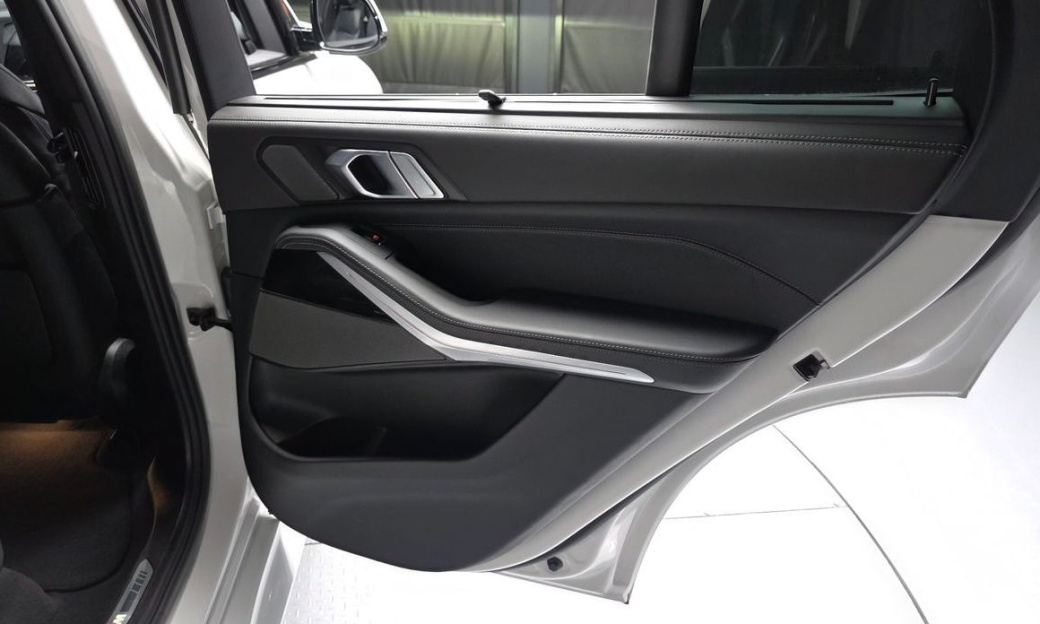 BMW X5 xDrive 40i M Sport, 2025