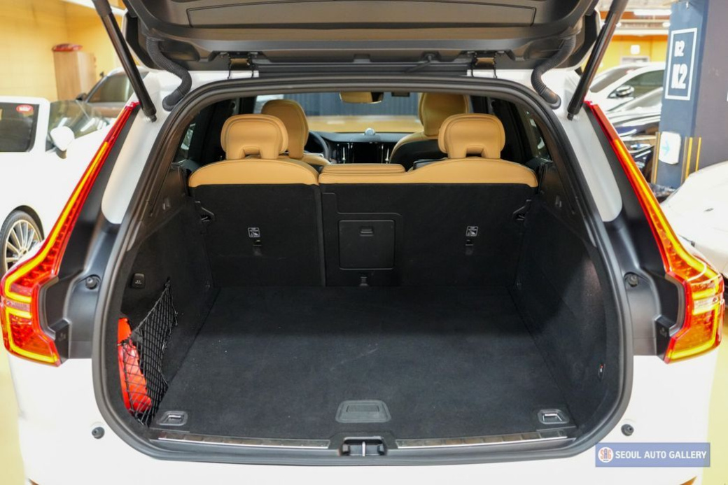 Volvo XC60 B5 Ultimate Bright, 2024