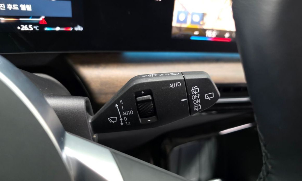 BMW 2-Series 218d Luxury, 2022