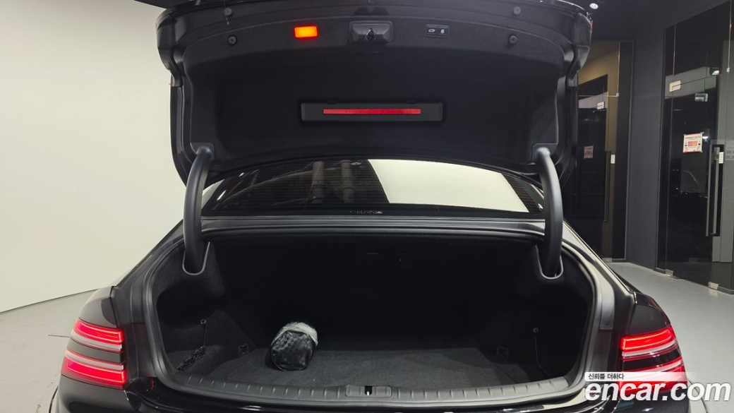 Genesis G80 Gasoline 2.5 Turbo AWD, 2026