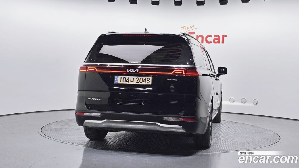 Kia Carnival 9-Seater Signature, 2023