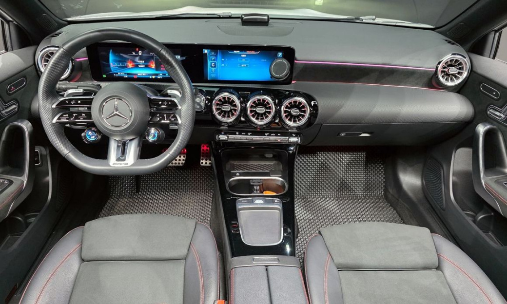 Mercedes-Benz A-Class AMG A35 4MATIC Sedan, 2024