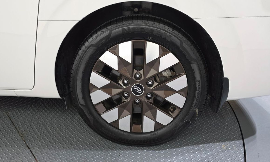 Hyundai Staria 2WD Camping Car, 2024
