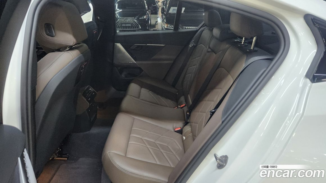 BMW 5-Series 520i M Sport, 2024