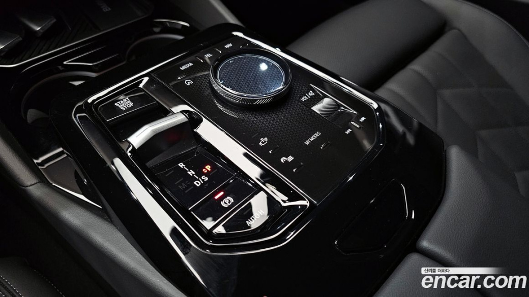 BMW 5-Series 520i M Sport, 2025