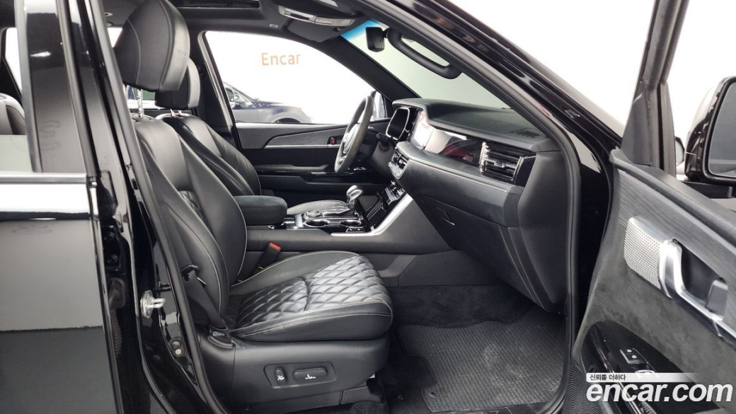Kia Mohave Diesel 3.0 4WD 7-Seater, 2022