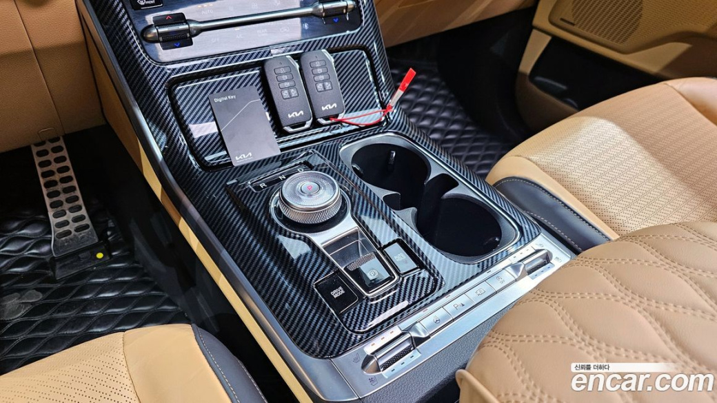 Kia Carnival 7-Seater Signature, 2023