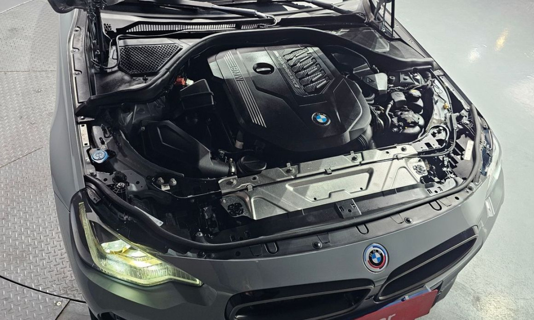 BMW 2-Series M240i xDrive Coupe, 2022