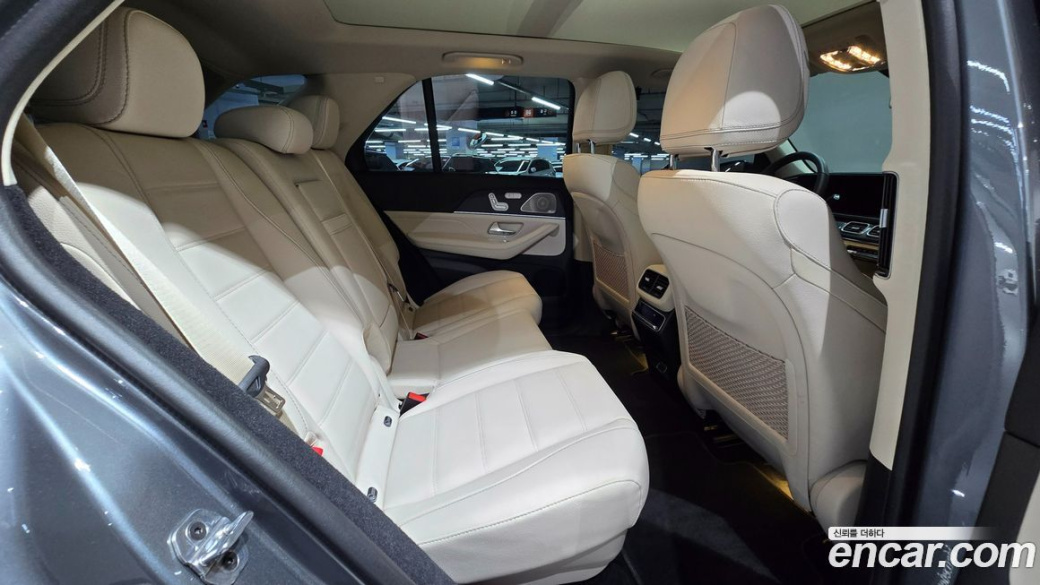 Mercedes-Benz GLE-Class GLE450 4MATIC, 2025