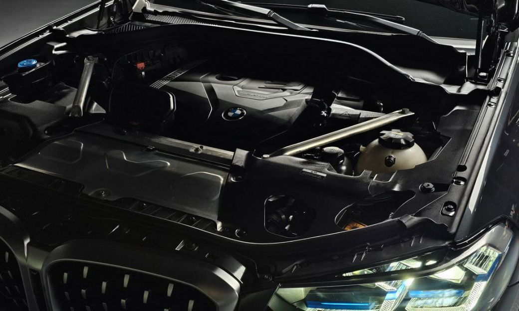 BMW X4 xDrive20i M Sports Pro, 2022