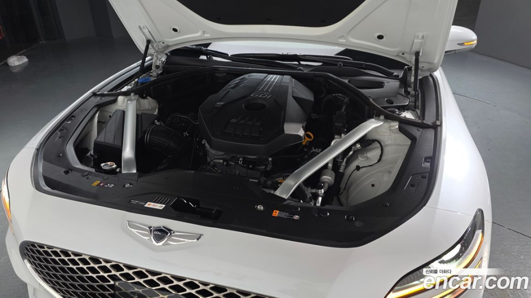 Genesis G70 Gasoline 2.0T 4WD, 2022
