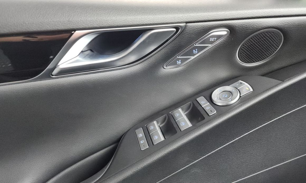 Genesis G80 Gasoline 2.5 Turbo AWD, 2024