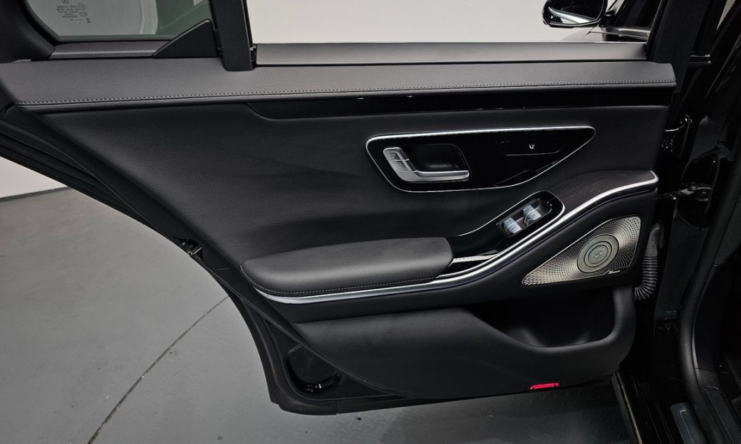 Mercedes-Benz S-Class S350 d, 2022