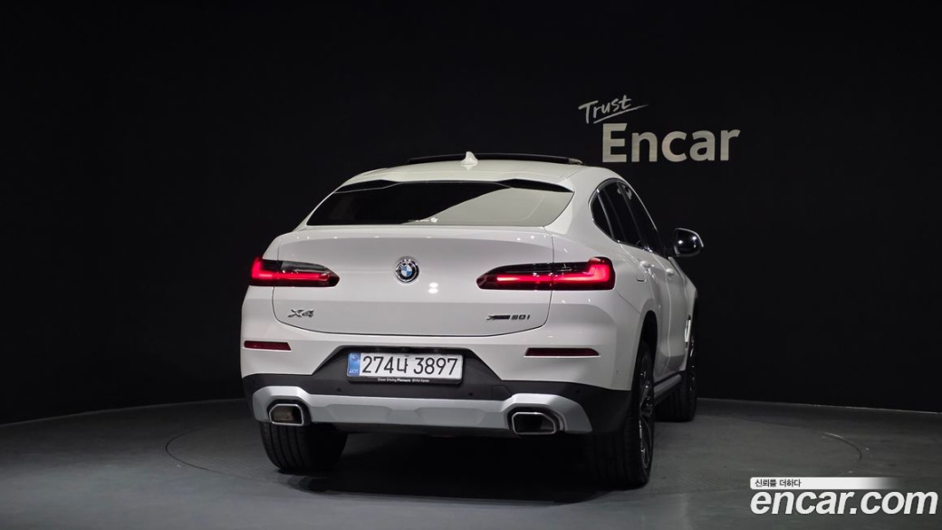 BMW X4 xDrive20i xLine, 2025