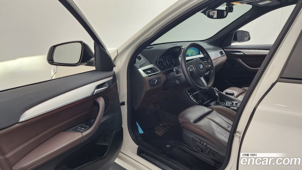 BMW X1 xDrive 20i M Sport, 2022