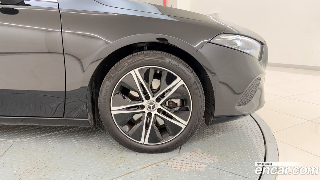 Mercedes-Benz A-Class A220 Sedan, 2025