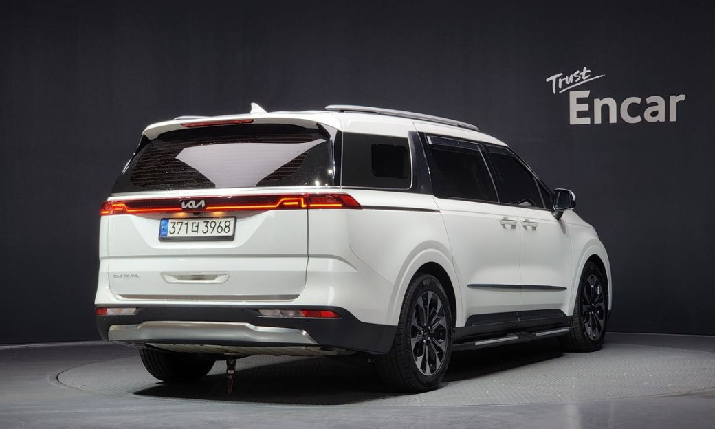 Kia Carnival 7-Seater Signature, 2022
